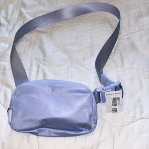 lululemon light purple everywhere belt bag